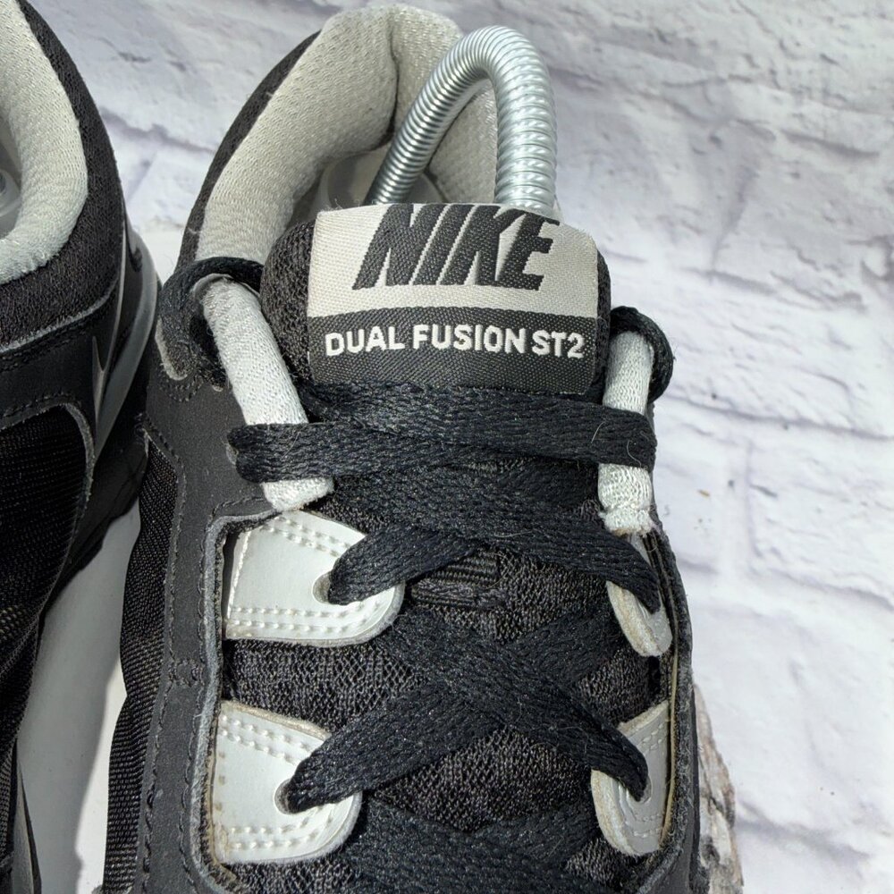 Nike Dual Fusion ST2 Womens Size 9.5 Black Sliver Training Shoes Sneakers - Picture 3 of 11